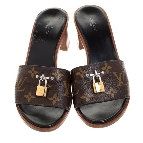 louis vuitton lock it sandals